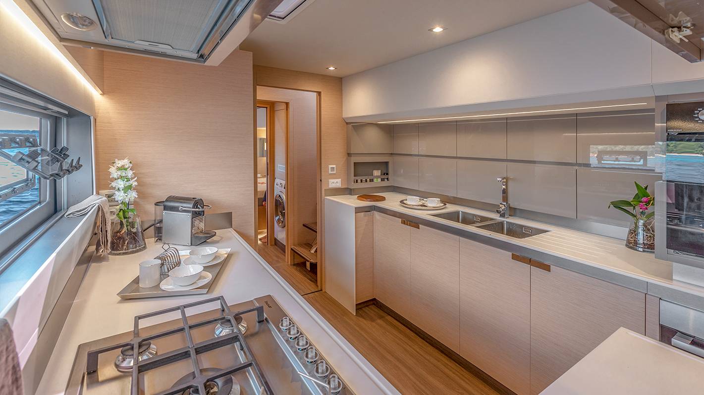 luxury-catamaran-for-sale-Alegria-67-Fountaine-Pajot