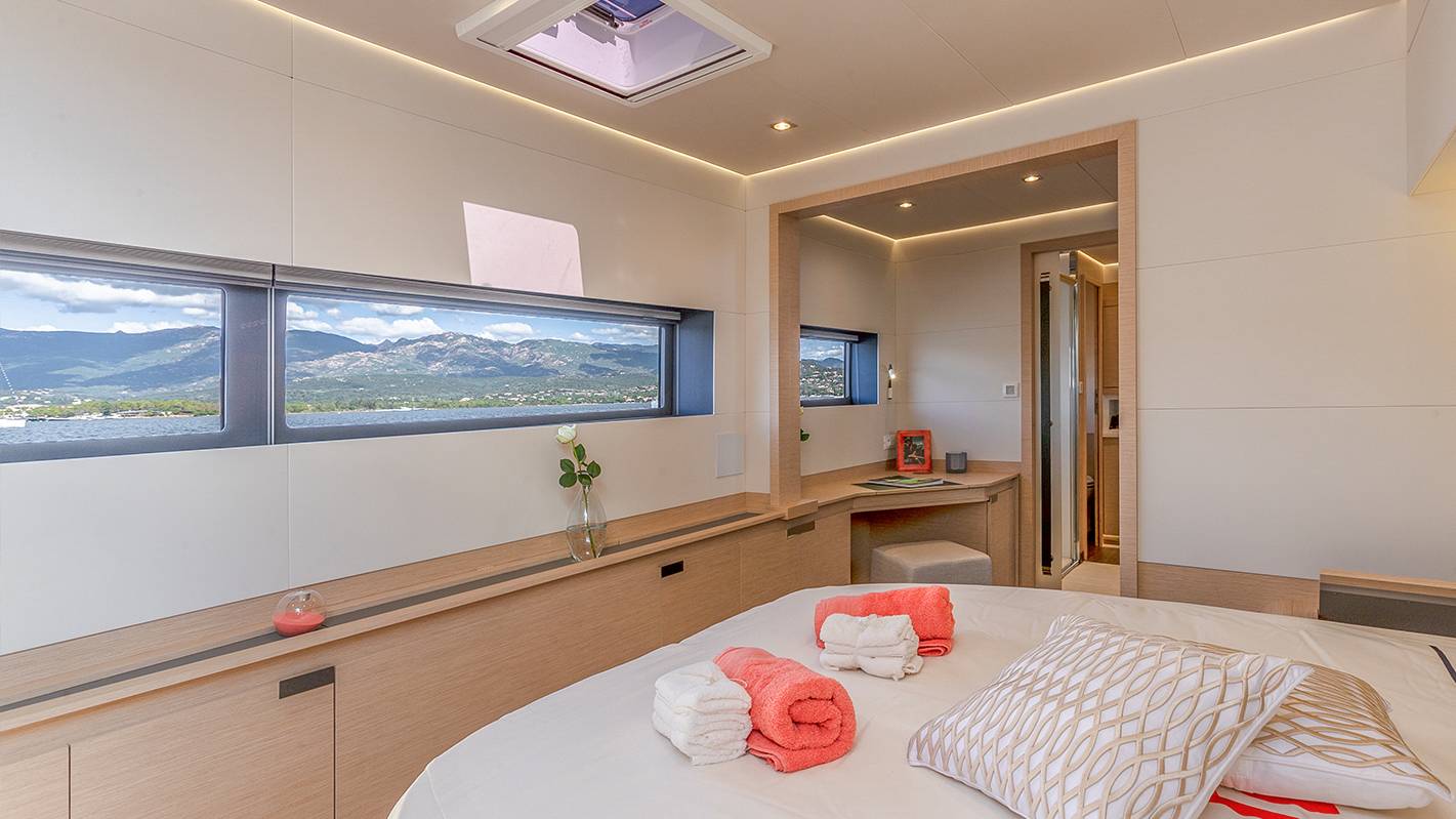 luxury-catamaran-for-sale-Alegria-67-Fountaine-Pajot