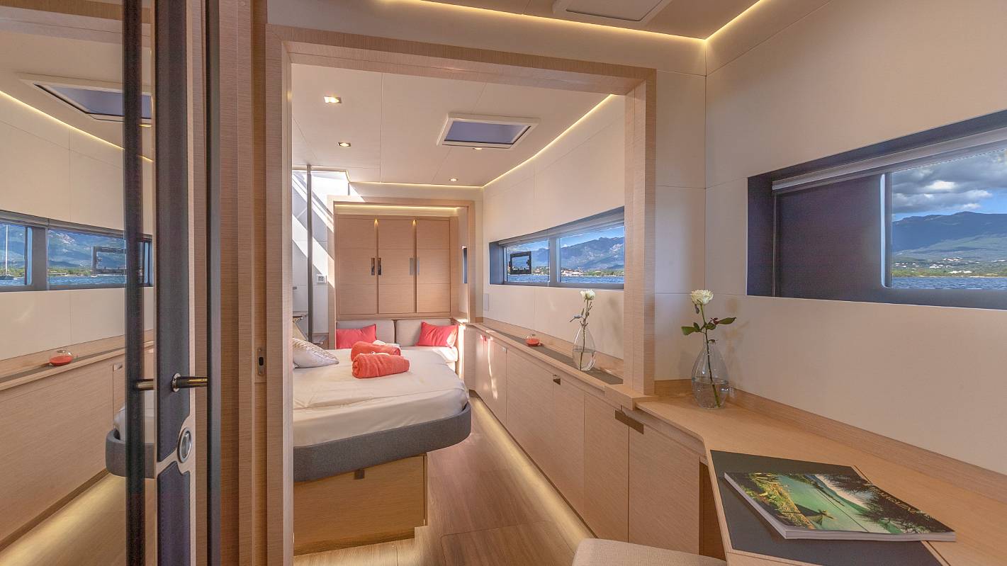 luxury-catamaran-for-sale-Alegria-67-Fountaine-Pajot