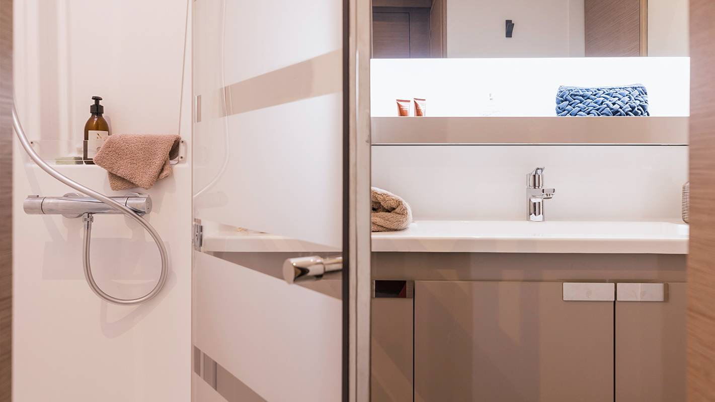 catamaran-sailboat-for-sale-fountaine-pajot-world-reference