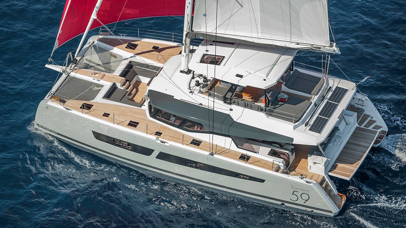 large-catamaran-yacht-fountaine-pajot-Samana-59