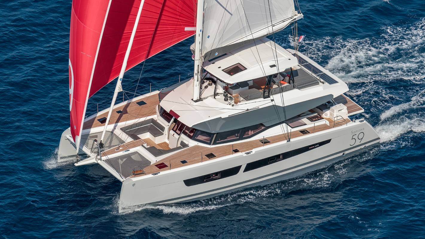large-catamaran-yacht-fountaine-pajot-Samana-59