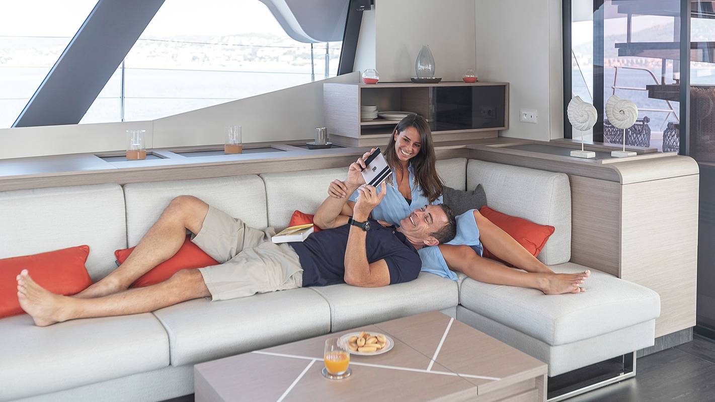 catamaran-yacht-60-feet-fountaine-pajot-Samana-59-photo