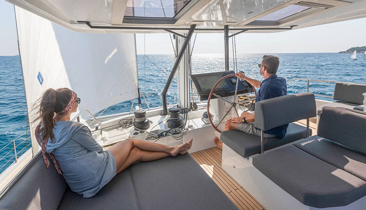 Samana-59-Fountaine-Pajot-Sailing-Catamaran-large-cruising-boat-helmstation
