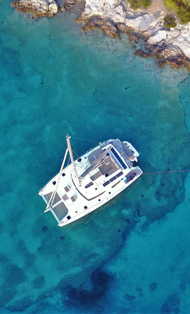 photo-croisière-en-catamaran-fountaine-pajot