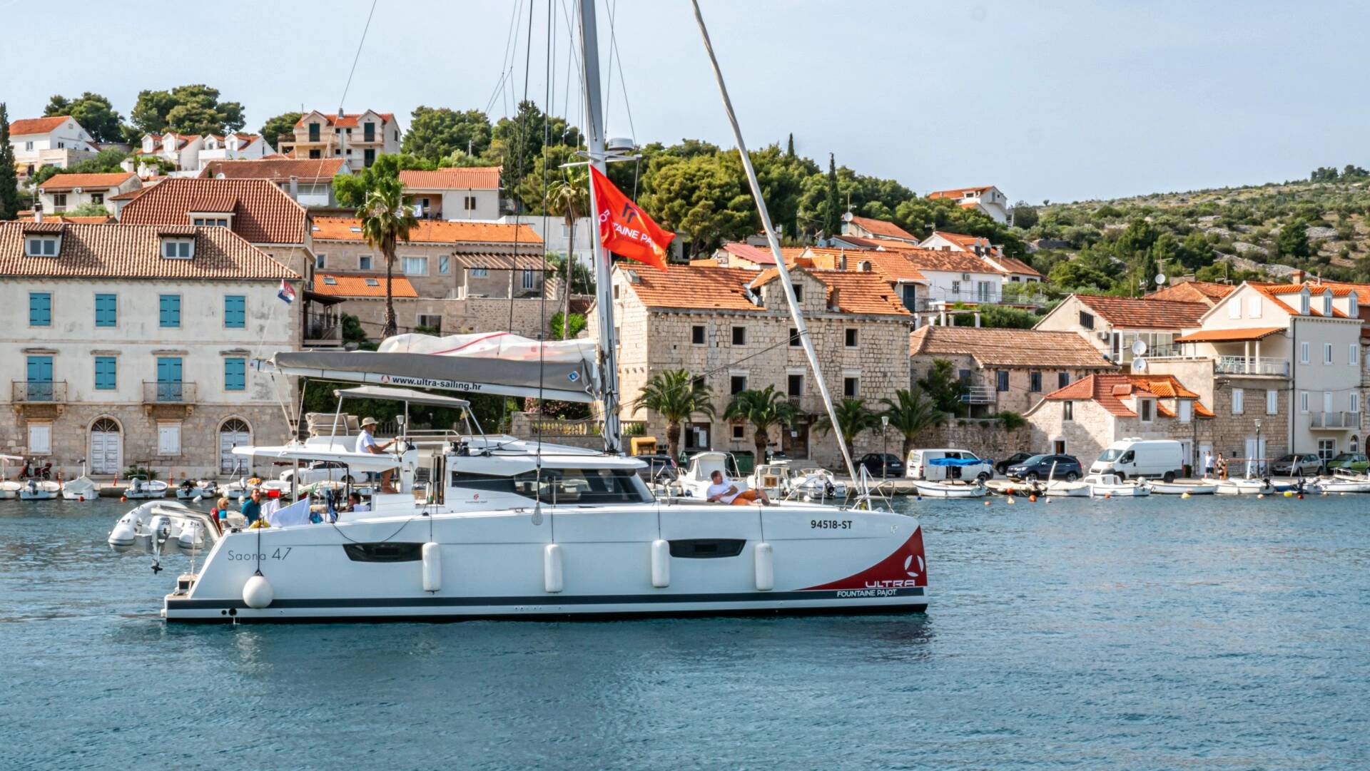 croisière-catamaran-croatie-22-bateaux-en-navigation