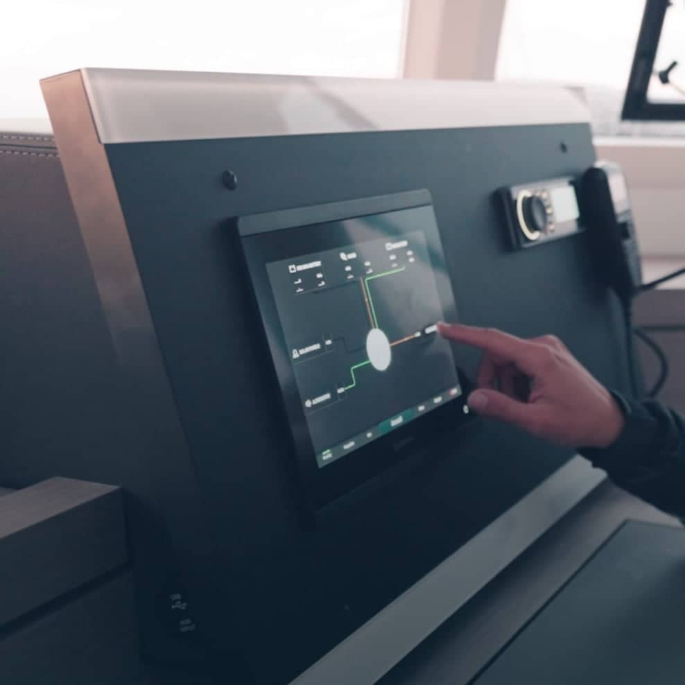 bateau-électrique-transition-ecologique-fountaine-pajot