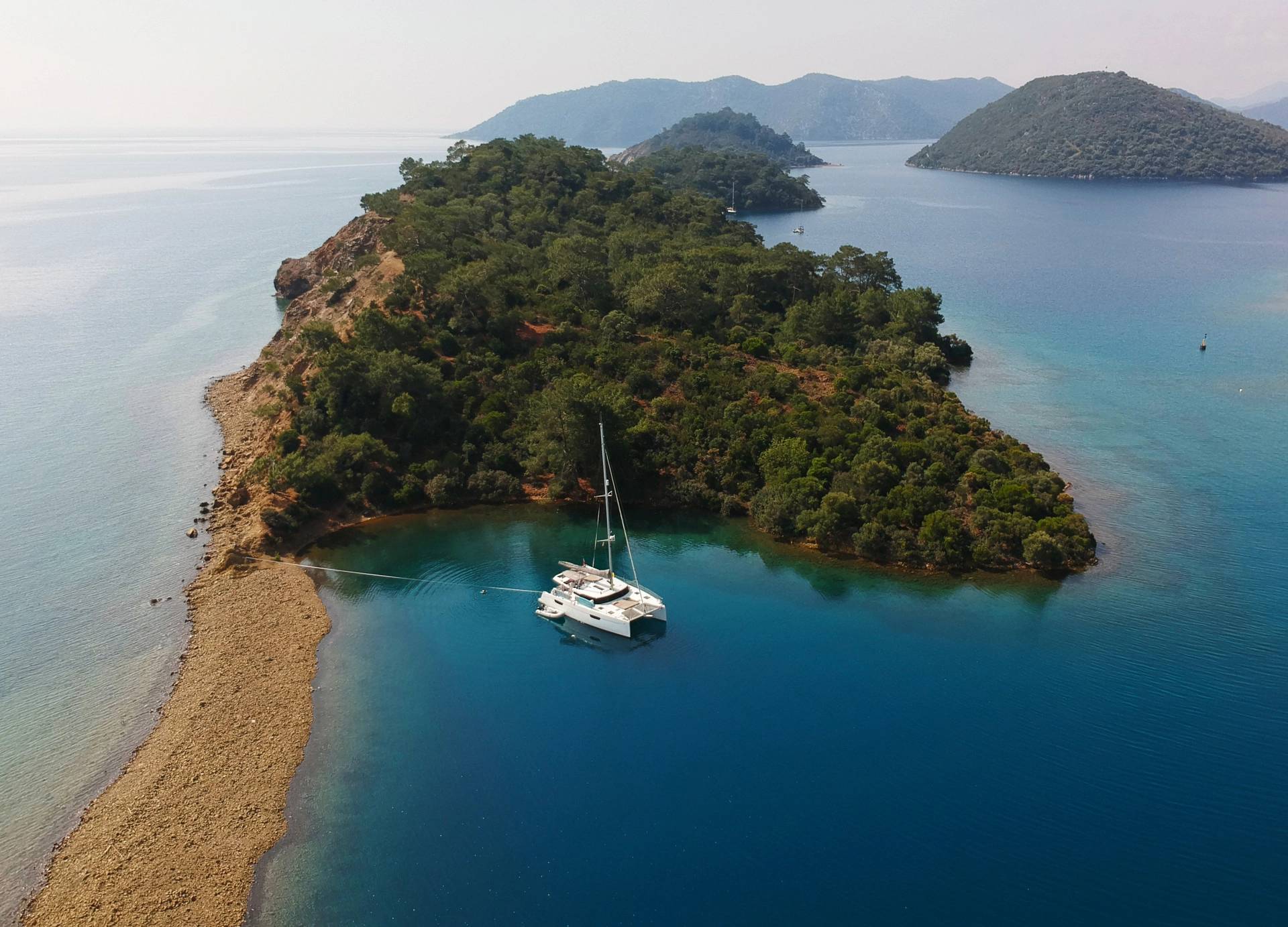 best-sailboat-pictures-fountaine-pajot-shipyard