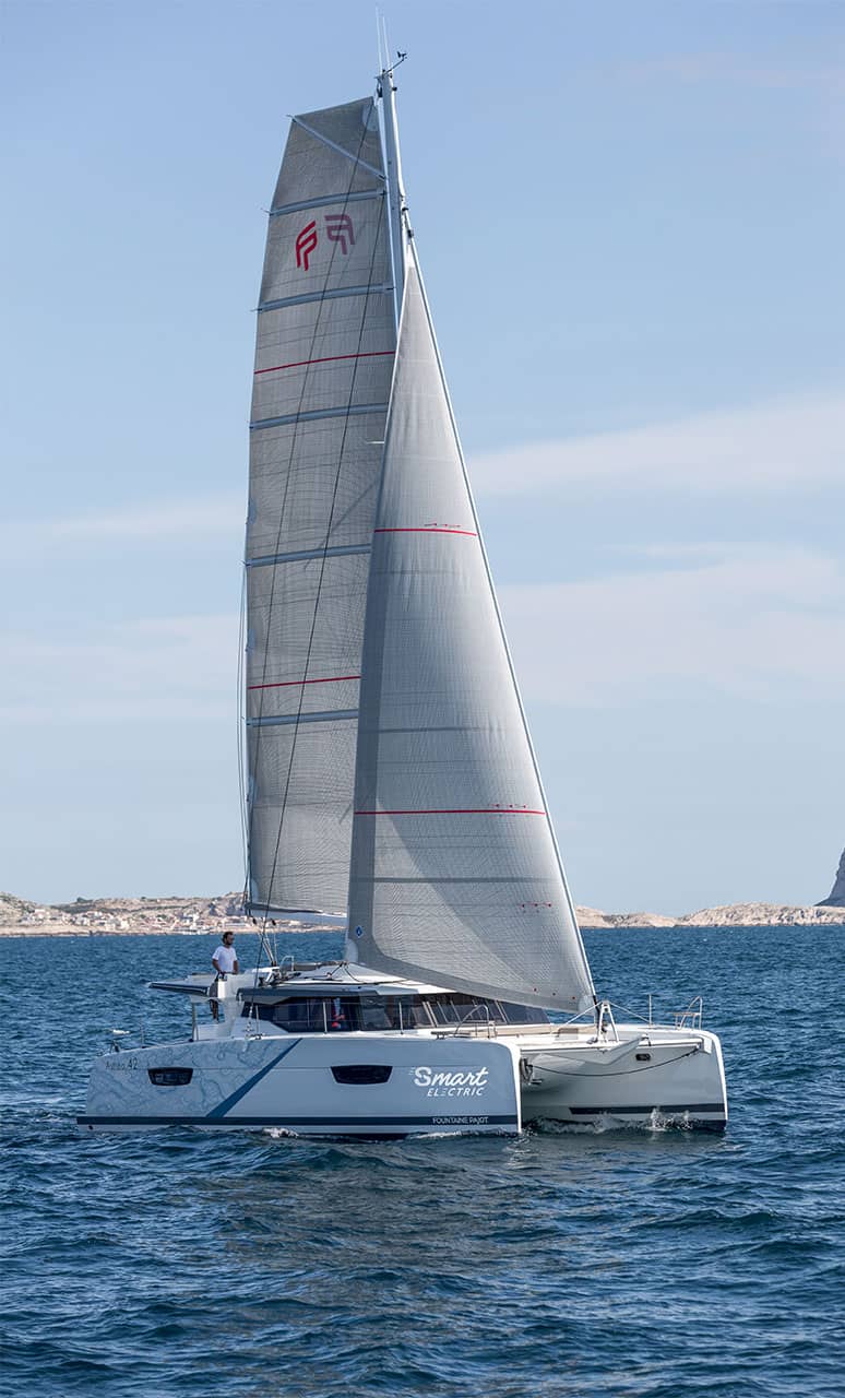 catamaran-smart-electric-42-fountaine-pajot