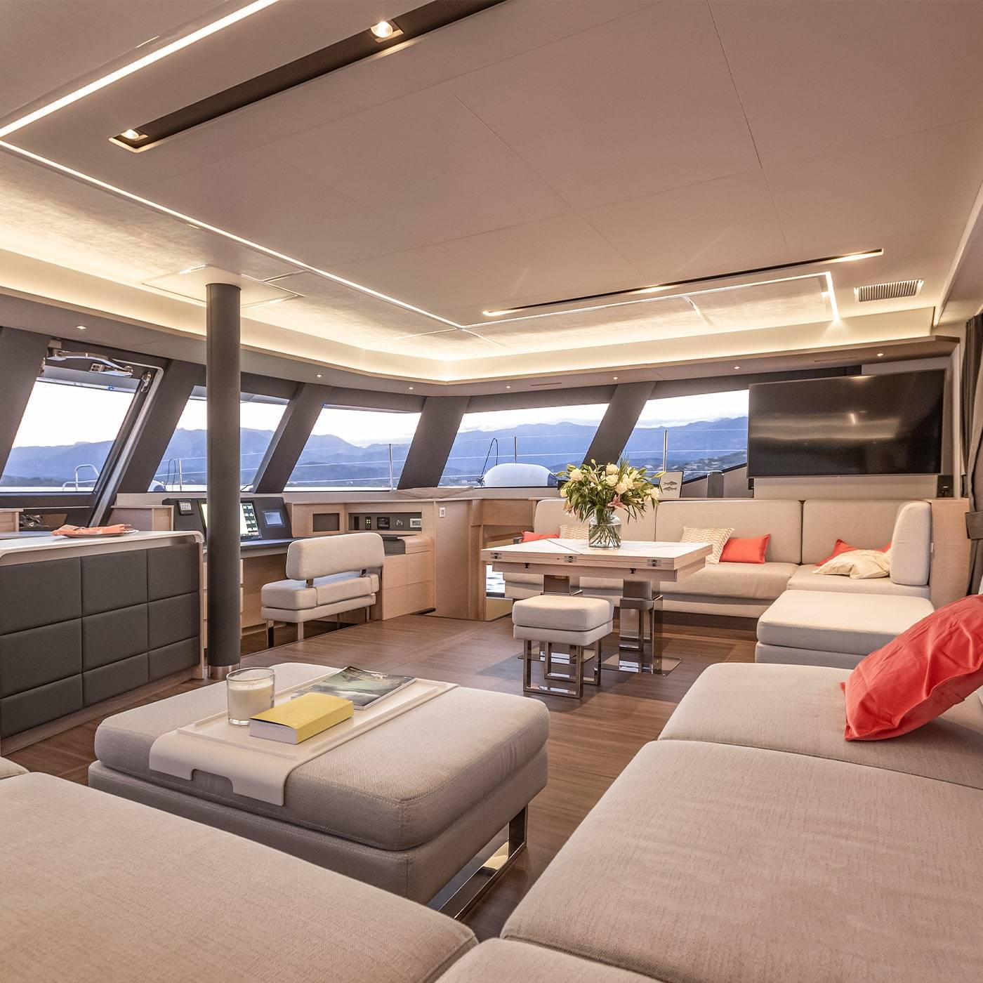 Alégria67-Carré-Flagship-Fountaine-Pajot-Sailing-Catamaran-luxe