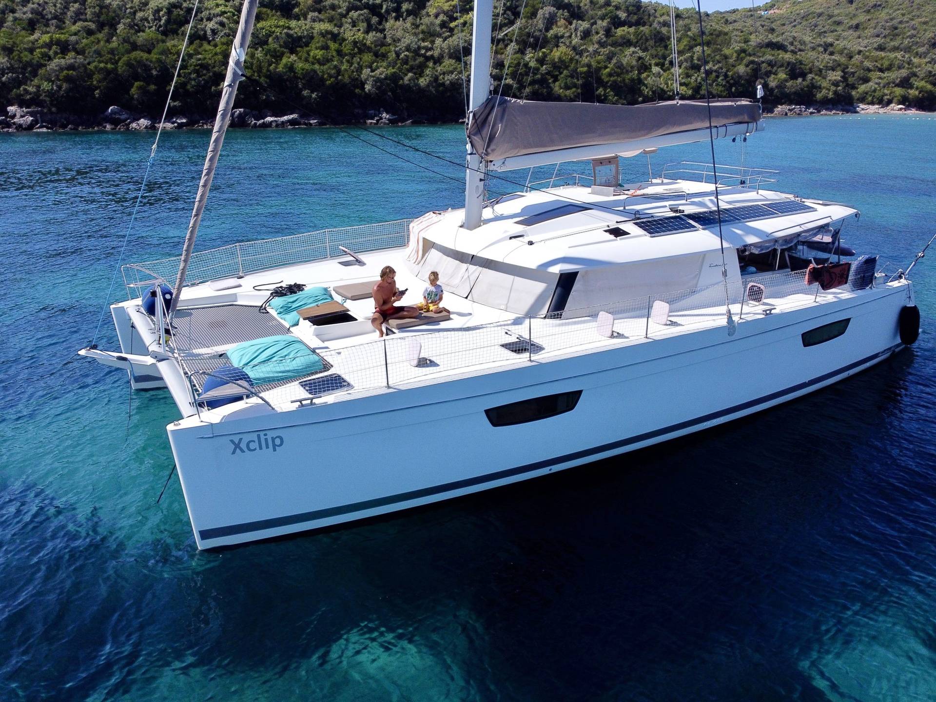 Sailingxclip-Fountaine-Pajot-Photocontest-My-Boat-And-I-2023-Lifestyle-family.JPG