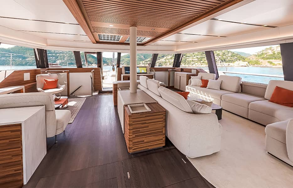 Fountaine-Pajot-Award-Thira80-Singapore-Yacht-Style-Boat-Show-Flagship-Production-sailing-catamaran-2024-carré