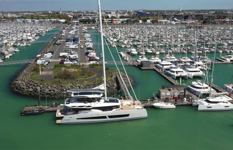 Fountaine-Pajot-Award-Thira80-Singapore-Yacht-Style-Boat-Show-Flagship-Production-sailing-catamaran-navigation-2024