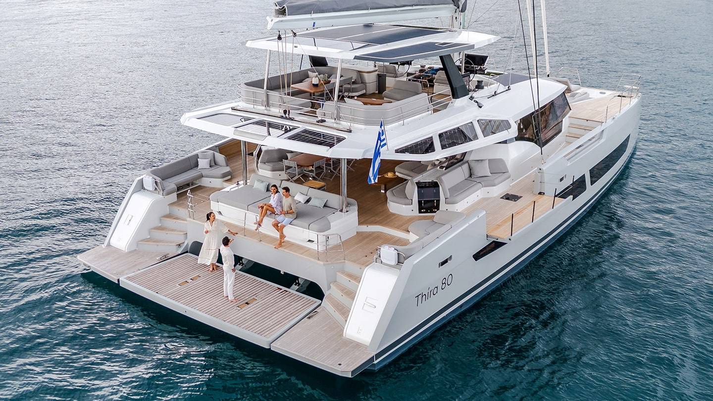 Thira-80-Fountaine-Pajot-Sailing-Catamarans-Exterior-15-min2