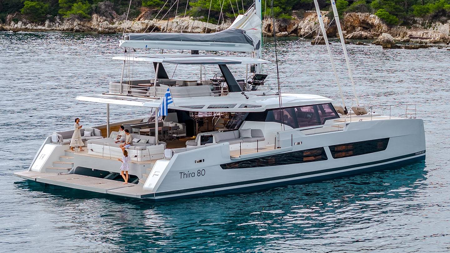 Thira-80-Fountaine-Pajot-Sailing-Catamarans-Exterior-16-min2