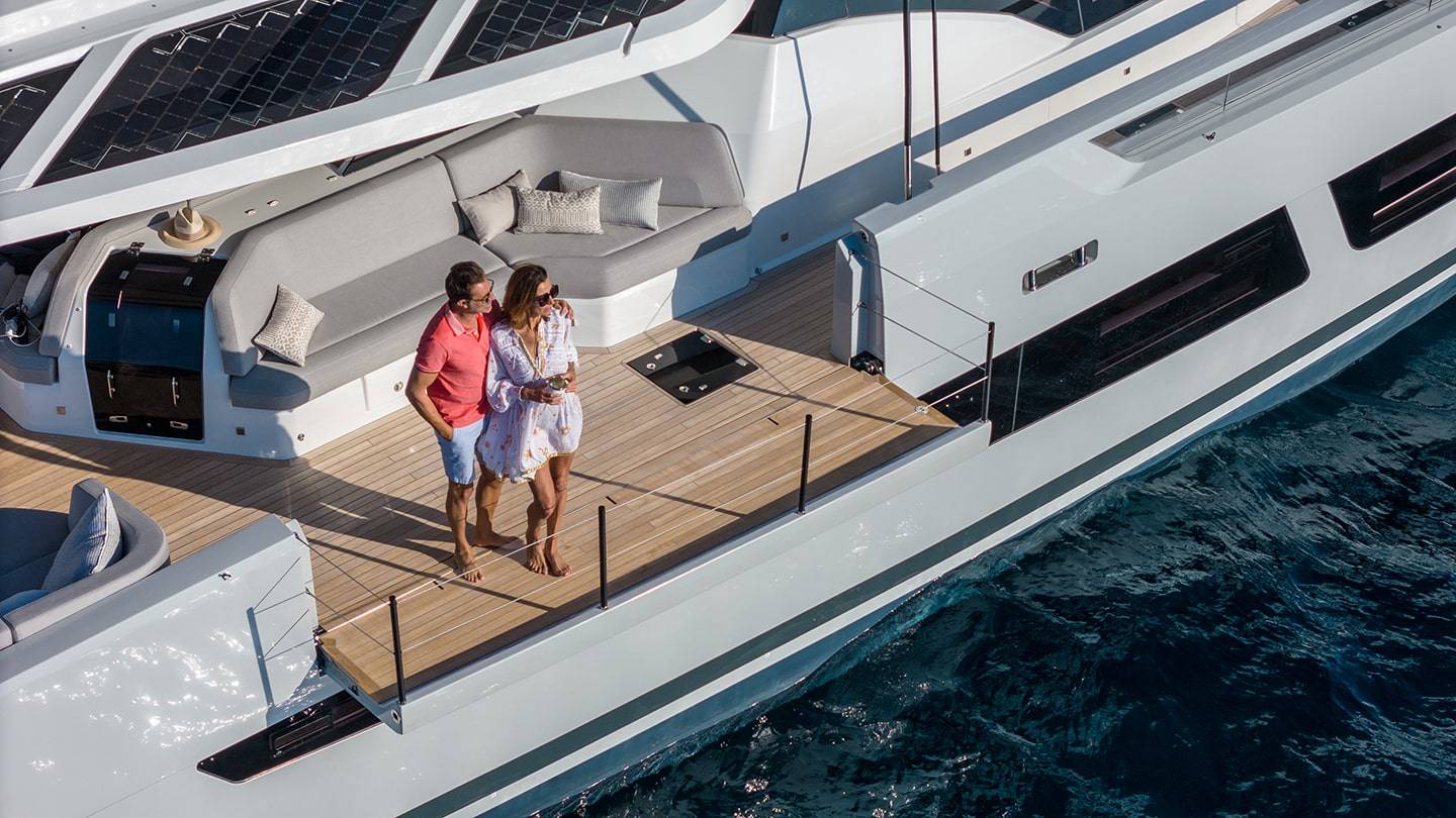 Thira-80-Fountaine-Pajot-Sailing-Catamarans-Exterior-18