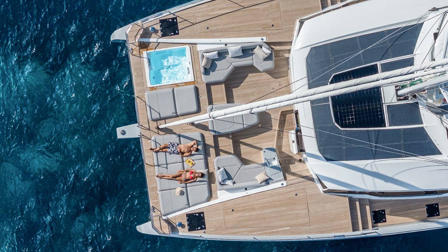 Thíra-80-Fountaine-Pajot-Sailing-Catamarans-Exterior-20