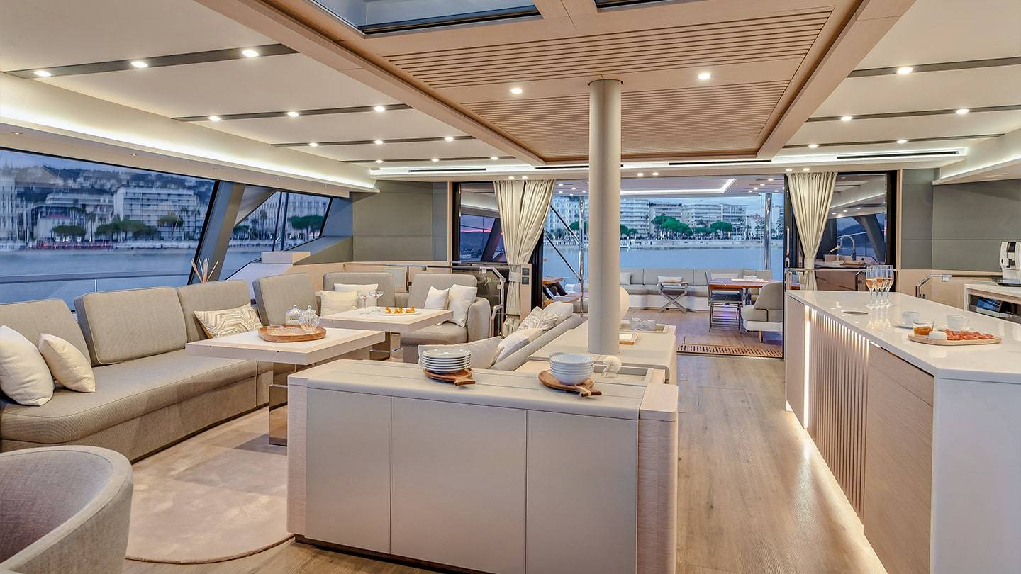 Thíra-80-Fountaine-Pajot-Sailing-Catamarans-Interior-07