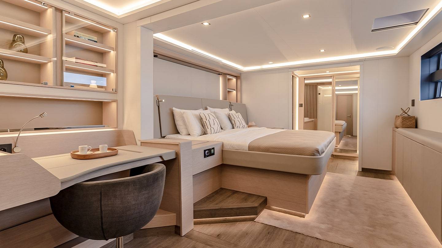 Thíra-80-Fountaine-Pajot-Sailing-Catamarans-Interior-10