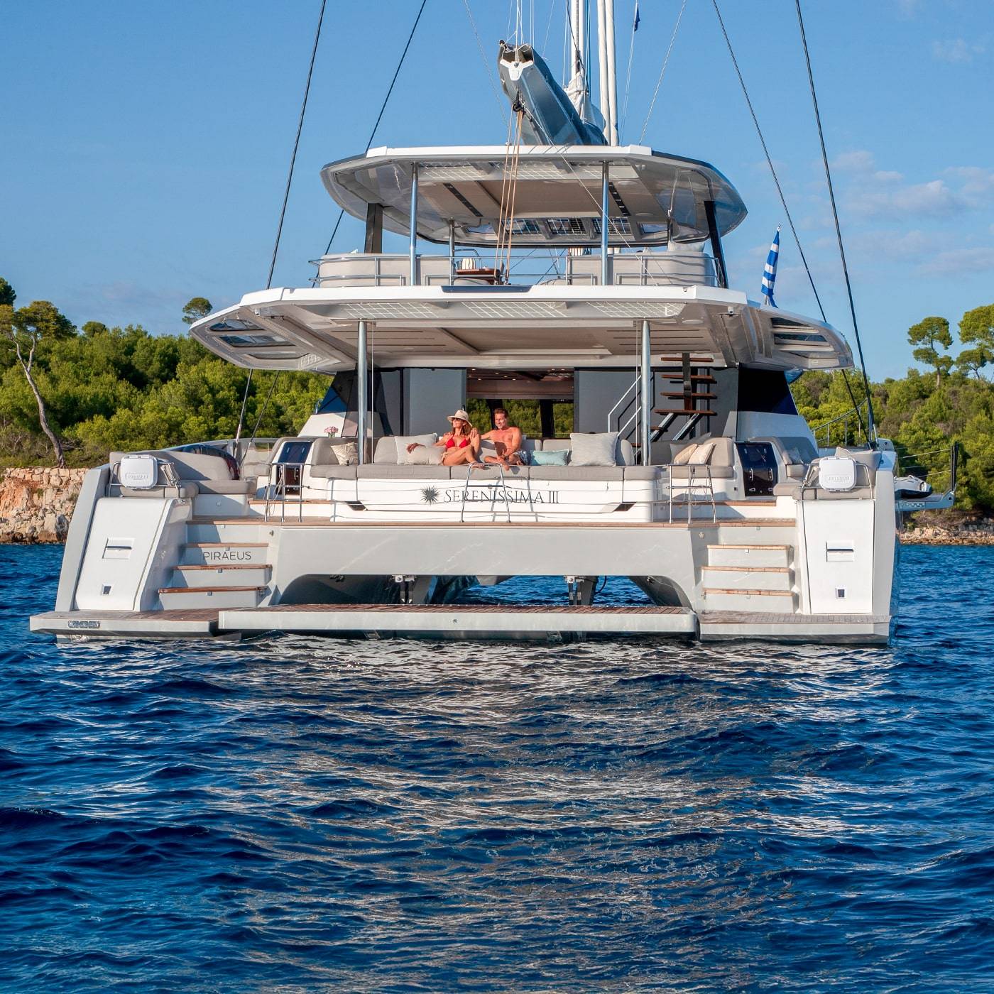 Thira-80-Fountaine-Pajot-Luxury-Yacht-01
