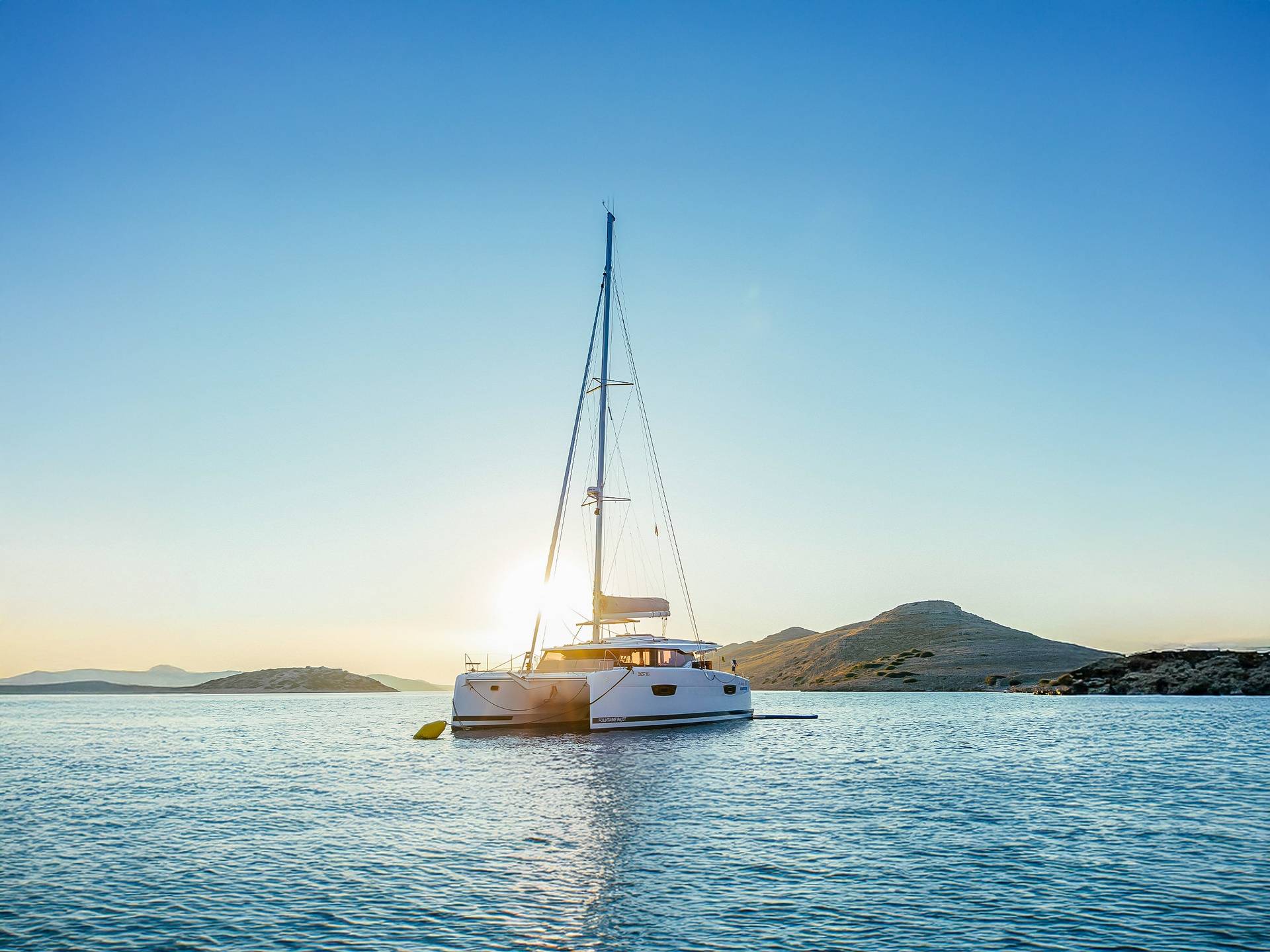 Emotions-en-navigation-Astréa-42-fountaine-pajot-sailing-catamarans-sous-voile-garmin-vie-à-bord