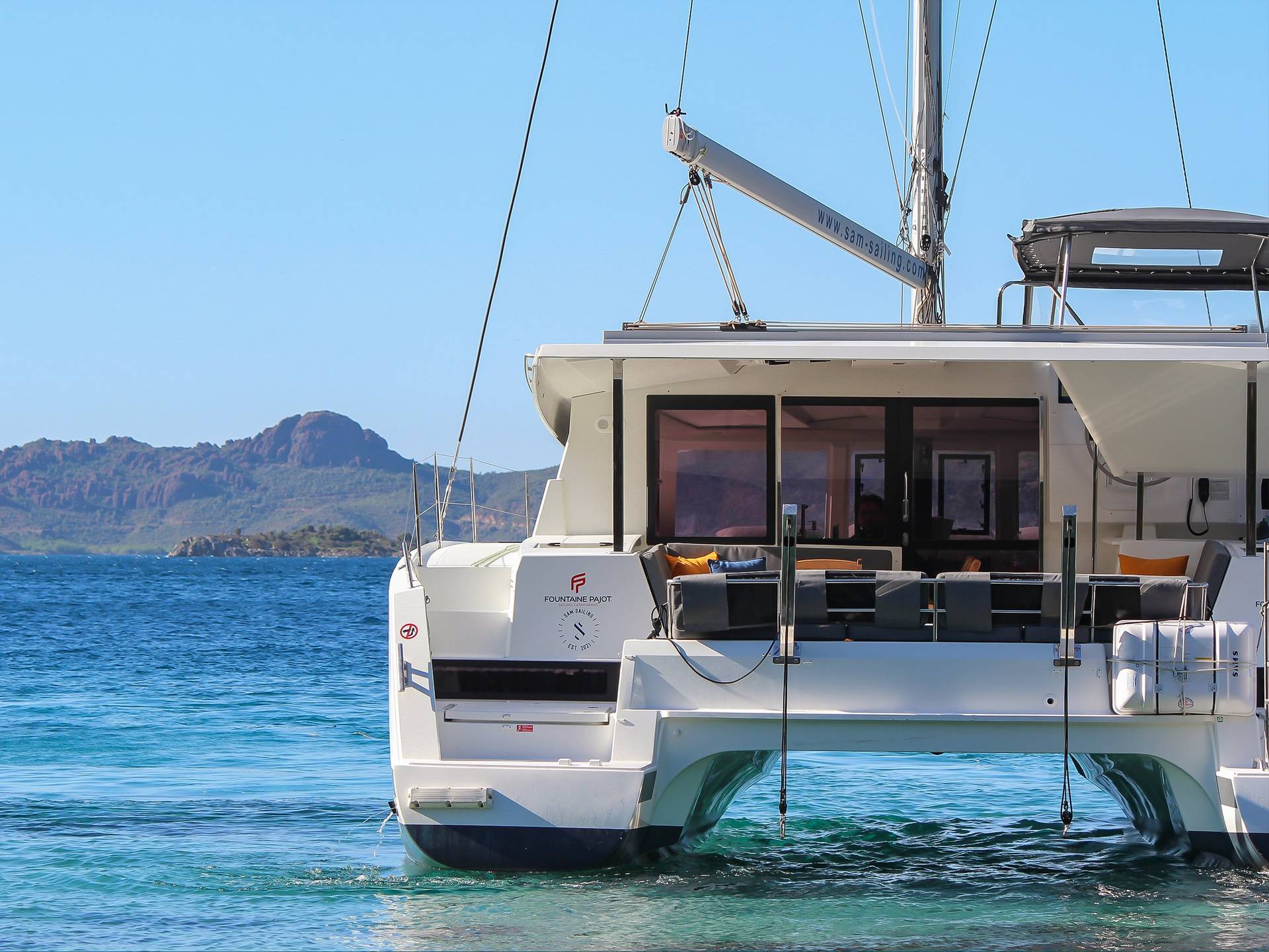 En-harmonie-océan-Isla-40-Catamarans-Fountaine-Pajot-photographie-cockpit-arrière