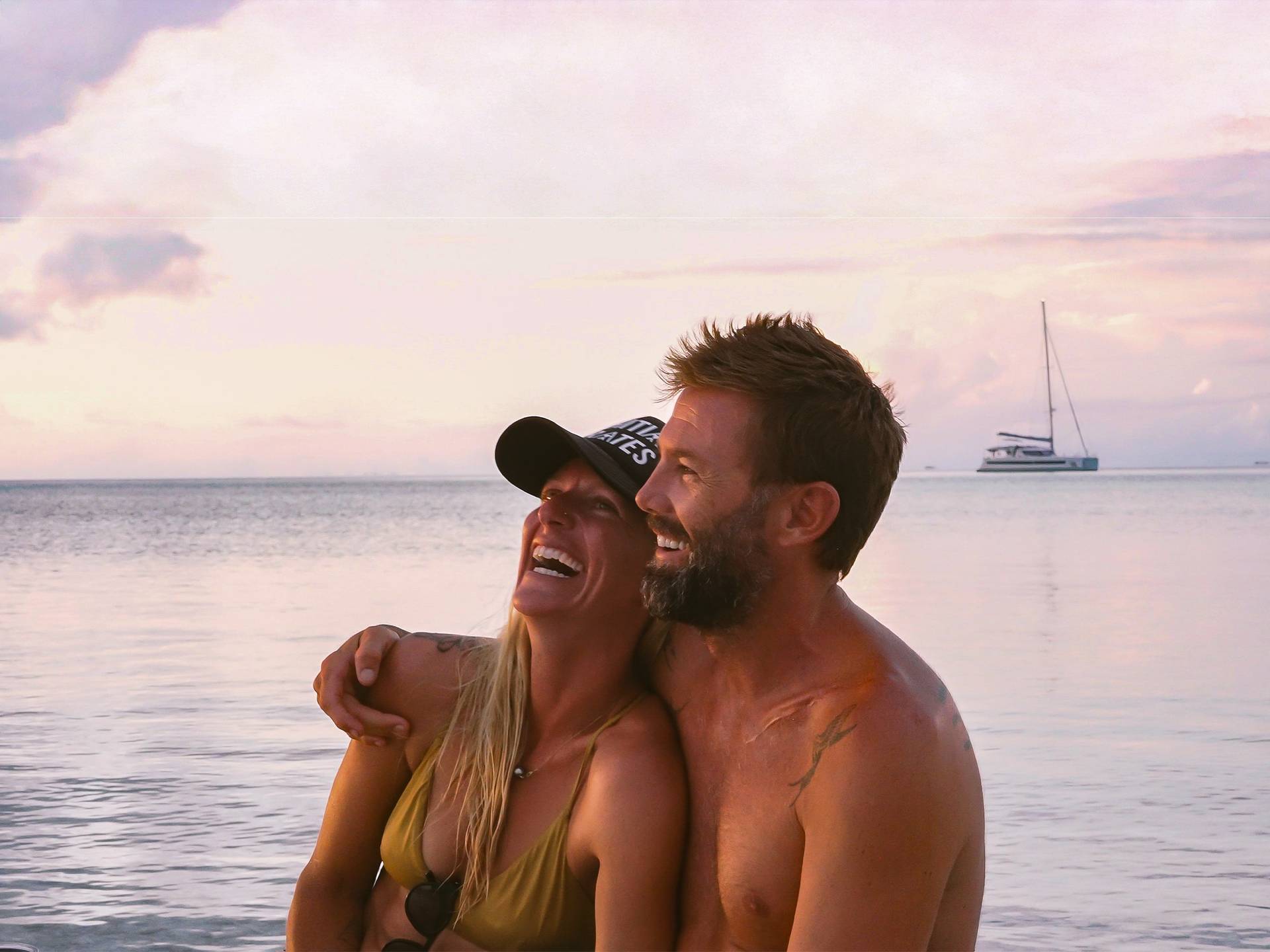 Liberté-Aventure-Hélia-44-catamaran-Fountaine-Pajot-Gagnant-Concours-Photos-couple-voyageur