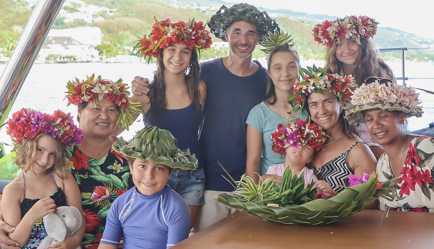 tour-du-monde-en-famille-témoignage-Samana-59-fountaine-pajot-sailing-catamaran-voyage-fidji-locaux
