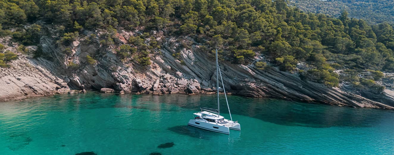 Isla-40-fountaine-pajot-sailing-catamarans-2025