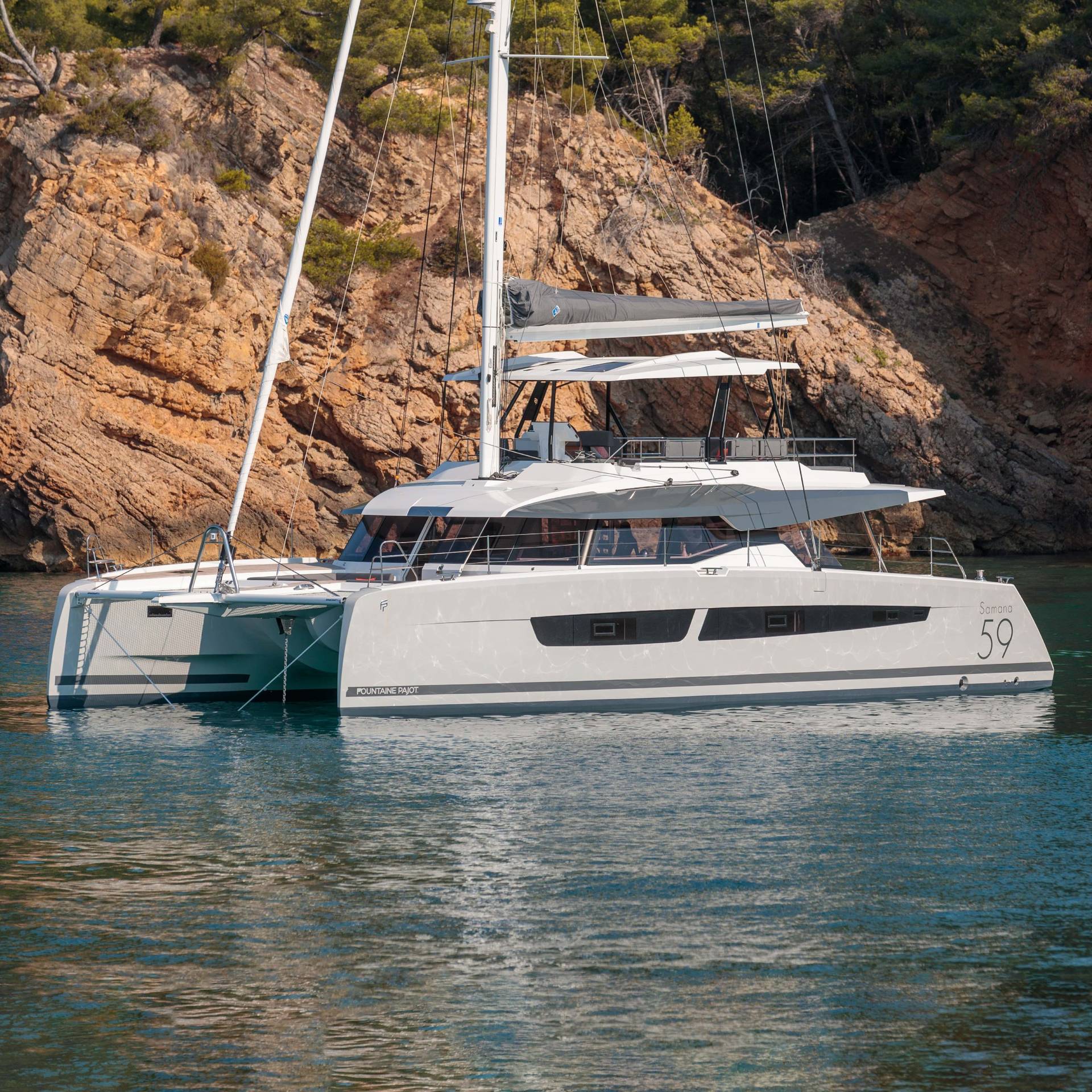 Samana-59-salon-nautique-international-Palma-Fountaine-Pajot-Sailing-Catamarans-flagship-mooring