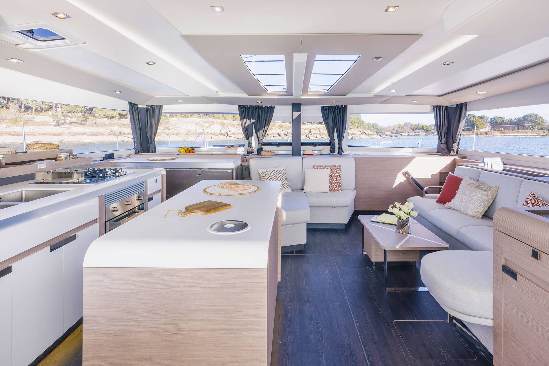 catamaran-for-sale-Aura-51-Fountaine-Pajot-2025