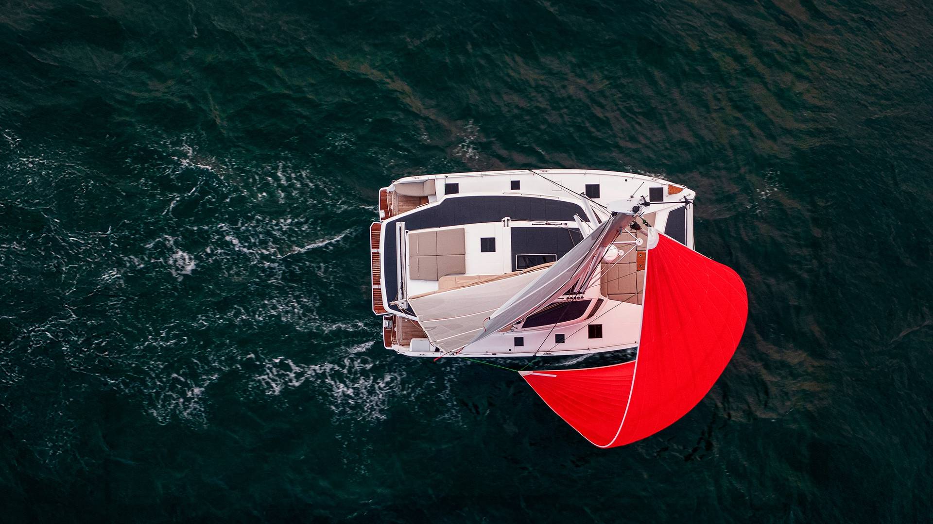 FP41-Fountaine-Pajot-Sailing-Catamarans-Exterior-View-09