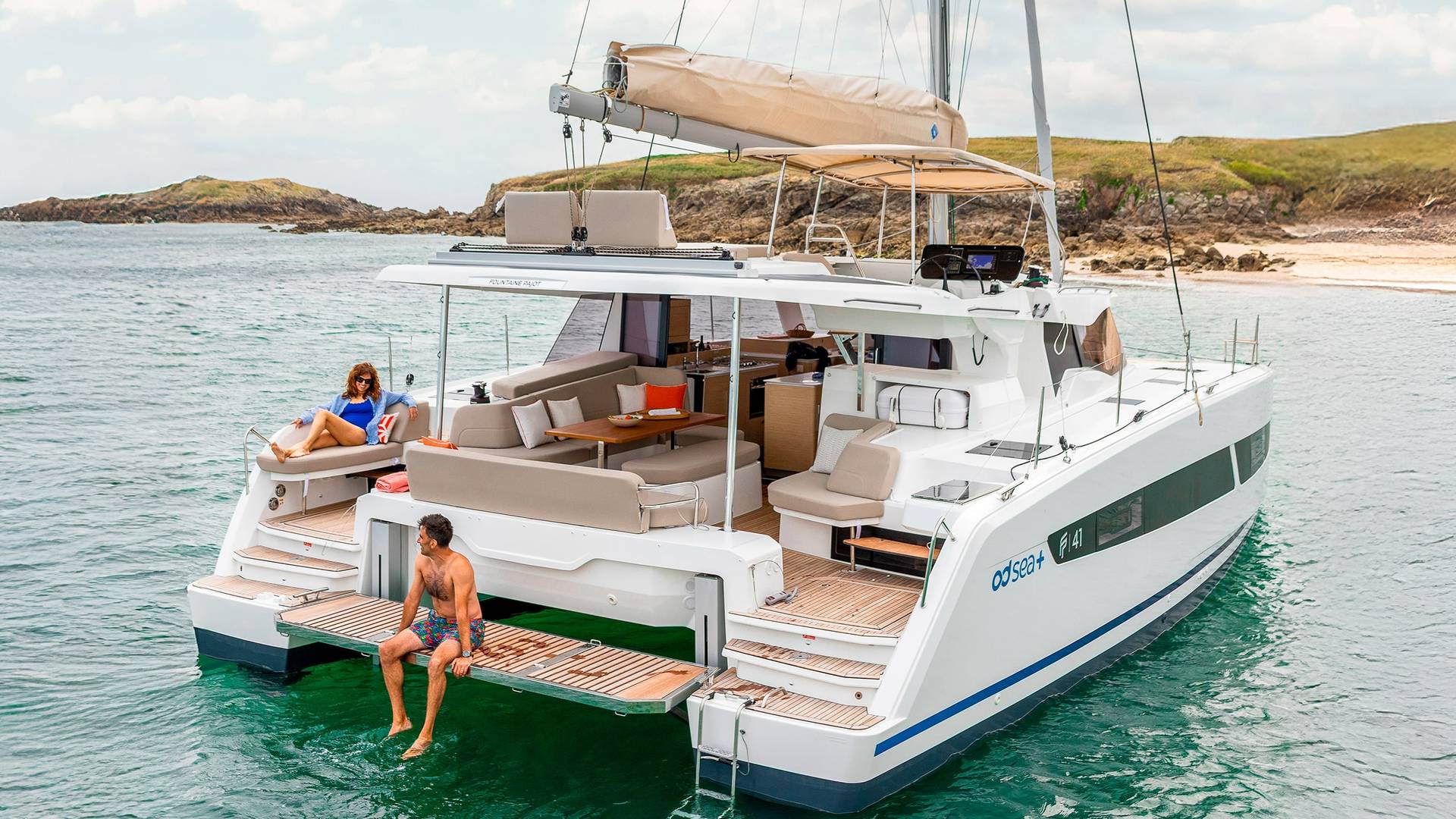 FP41-Fountaine-Pajot-Sailing-Catamarans-Exterior-View-14