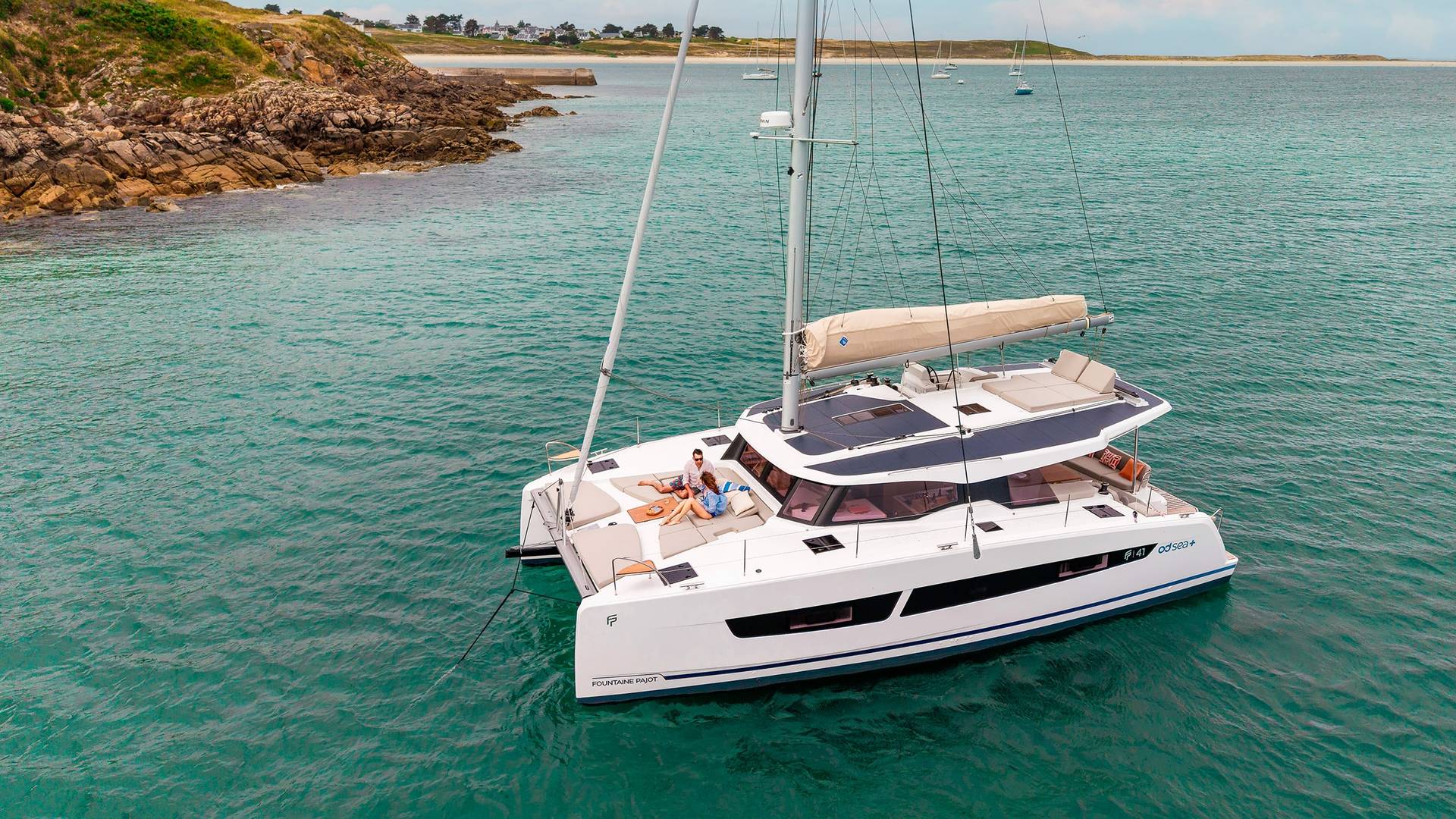 FP41-Fountaine-Pajot-Sailing-Catamarans-Exterior-View-18