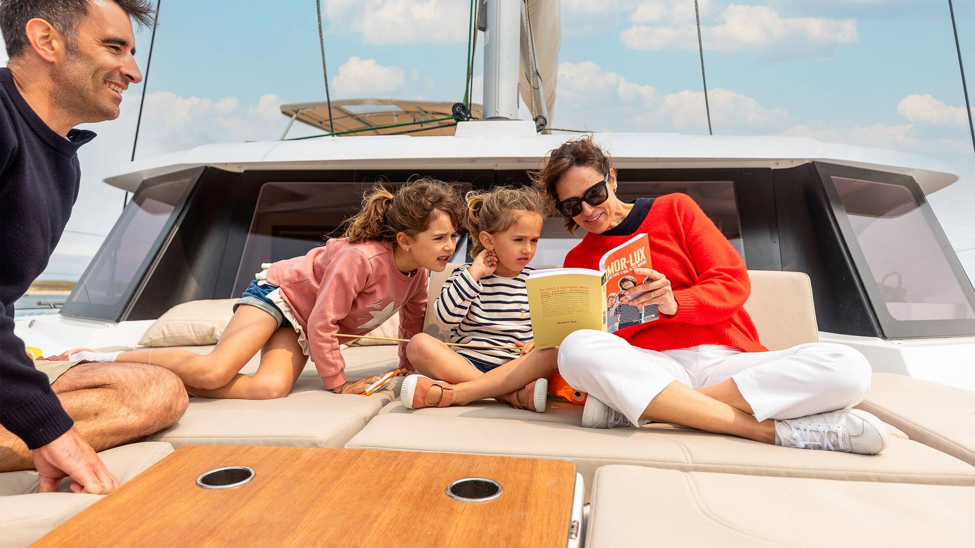 FP41-Fountaine-Pajot-Sailing-Catamarans-Exterior-View-21