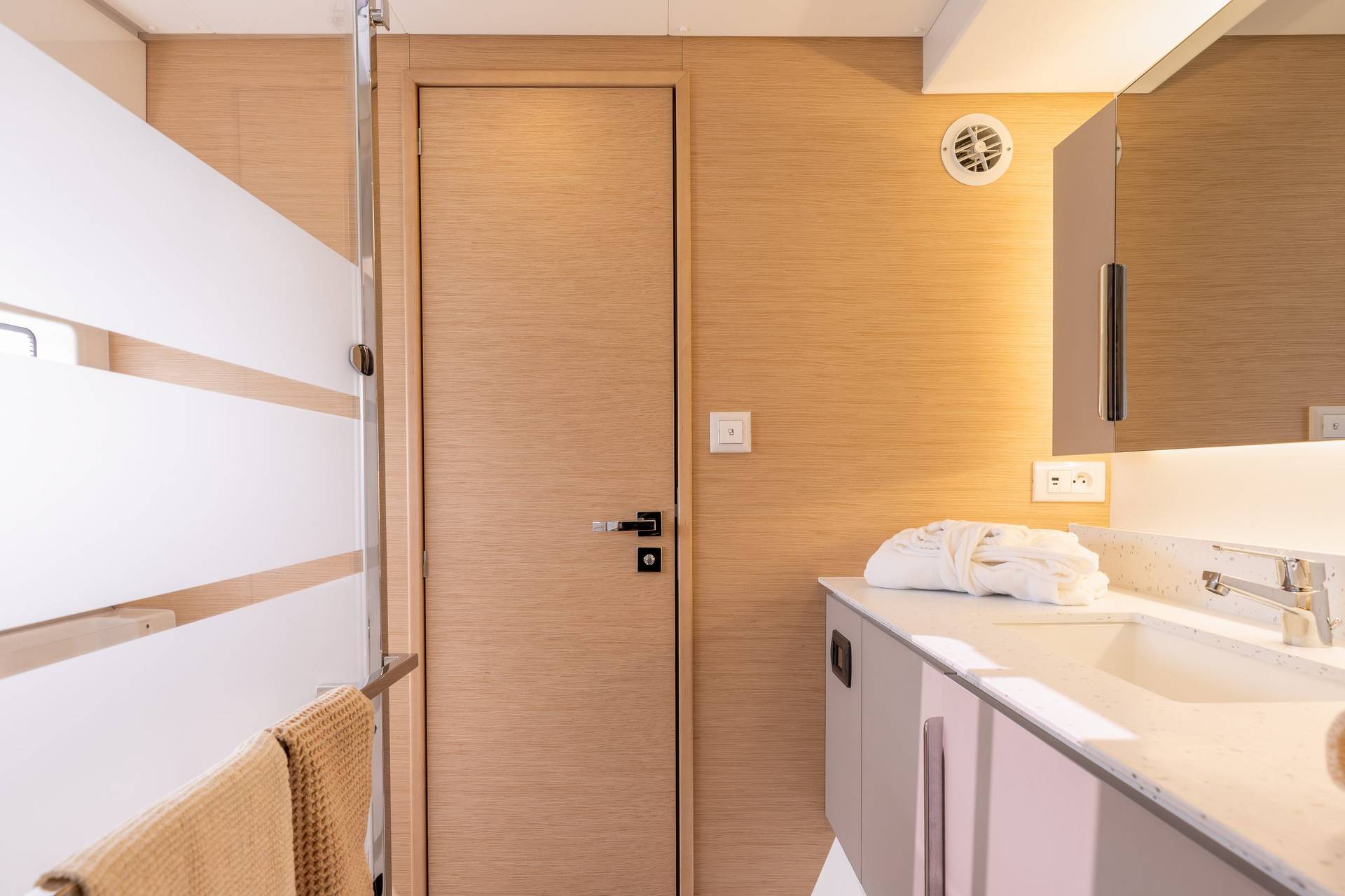 FOUNTAINE PAJOT 41 2025