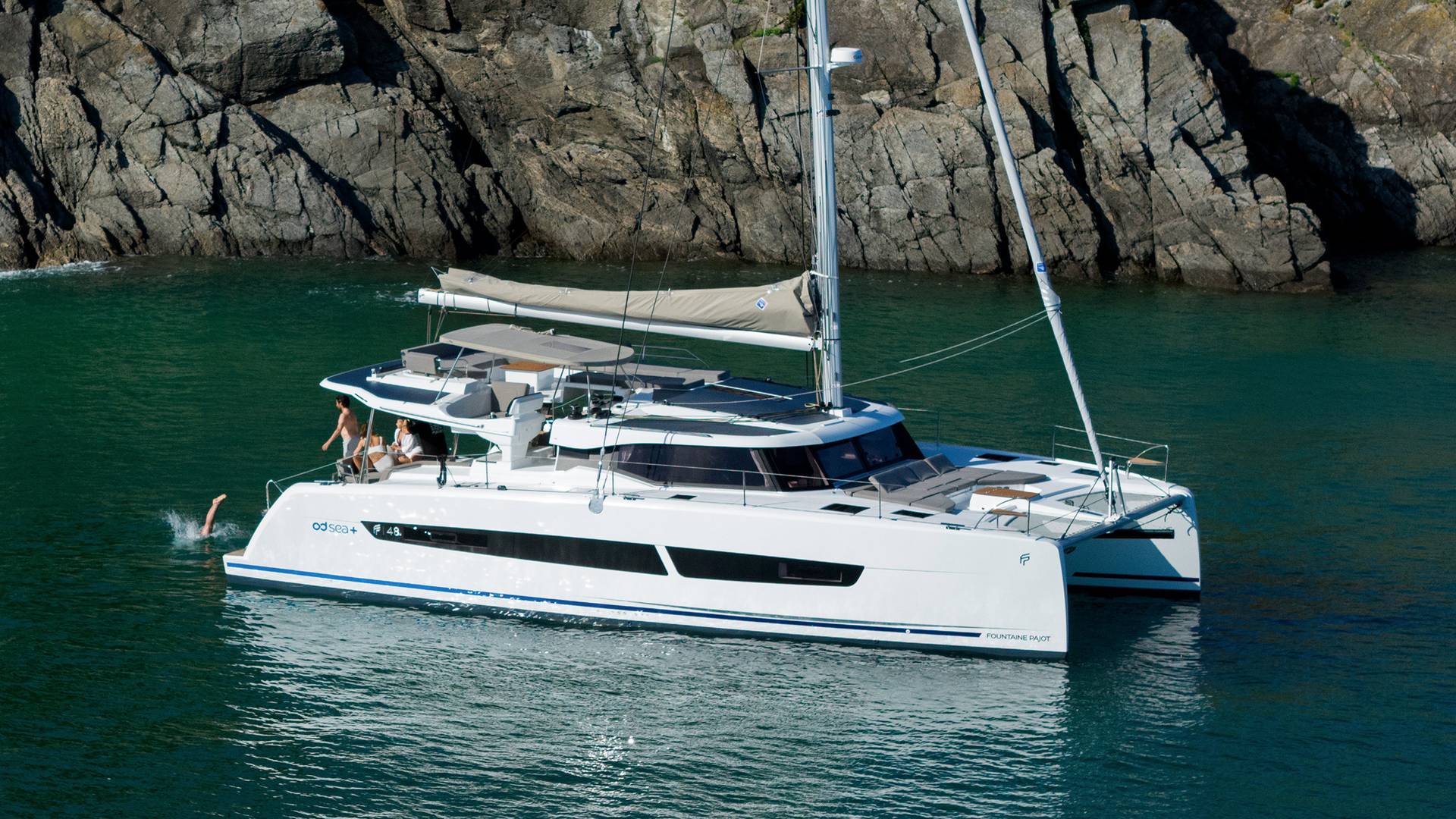 Fountaine-pajot-FP-48-sailing-catamaran-photo-exterior-4