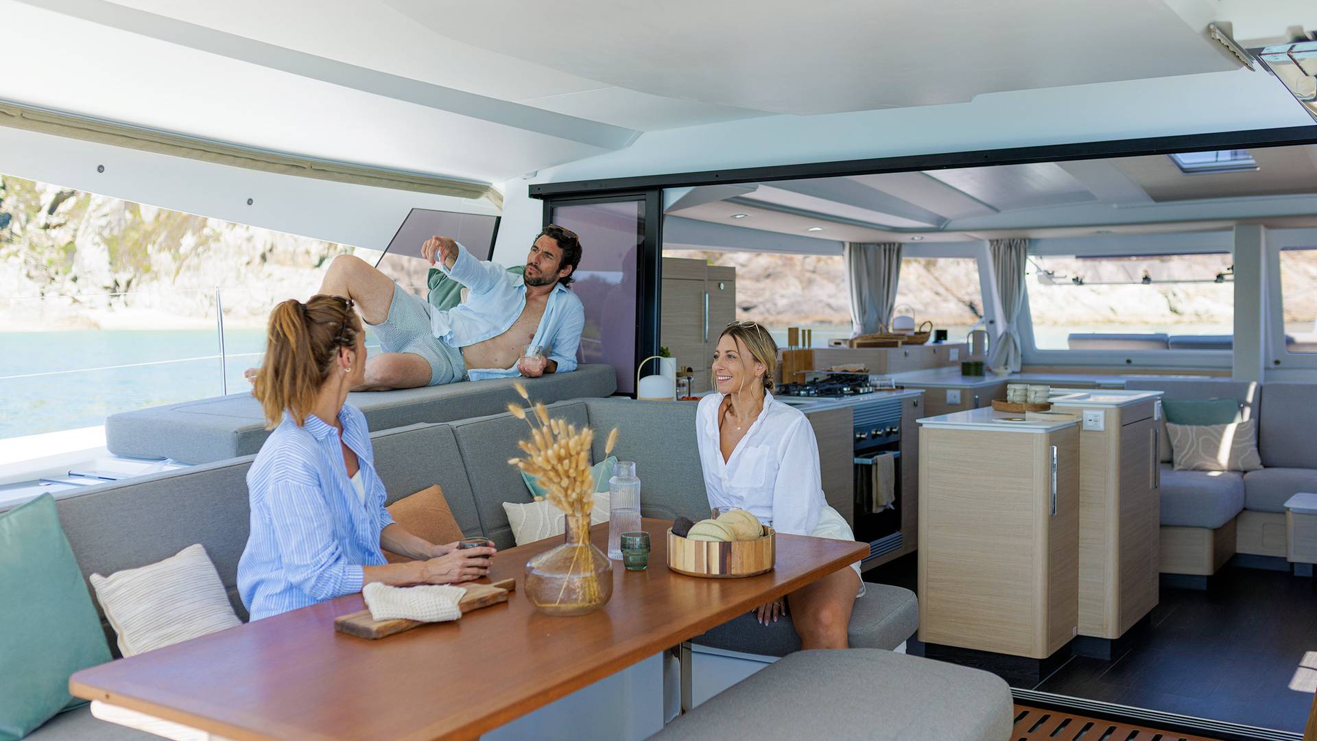 Fountaine-pajot-FP-48-sailing-catamaran-photo-interior-23