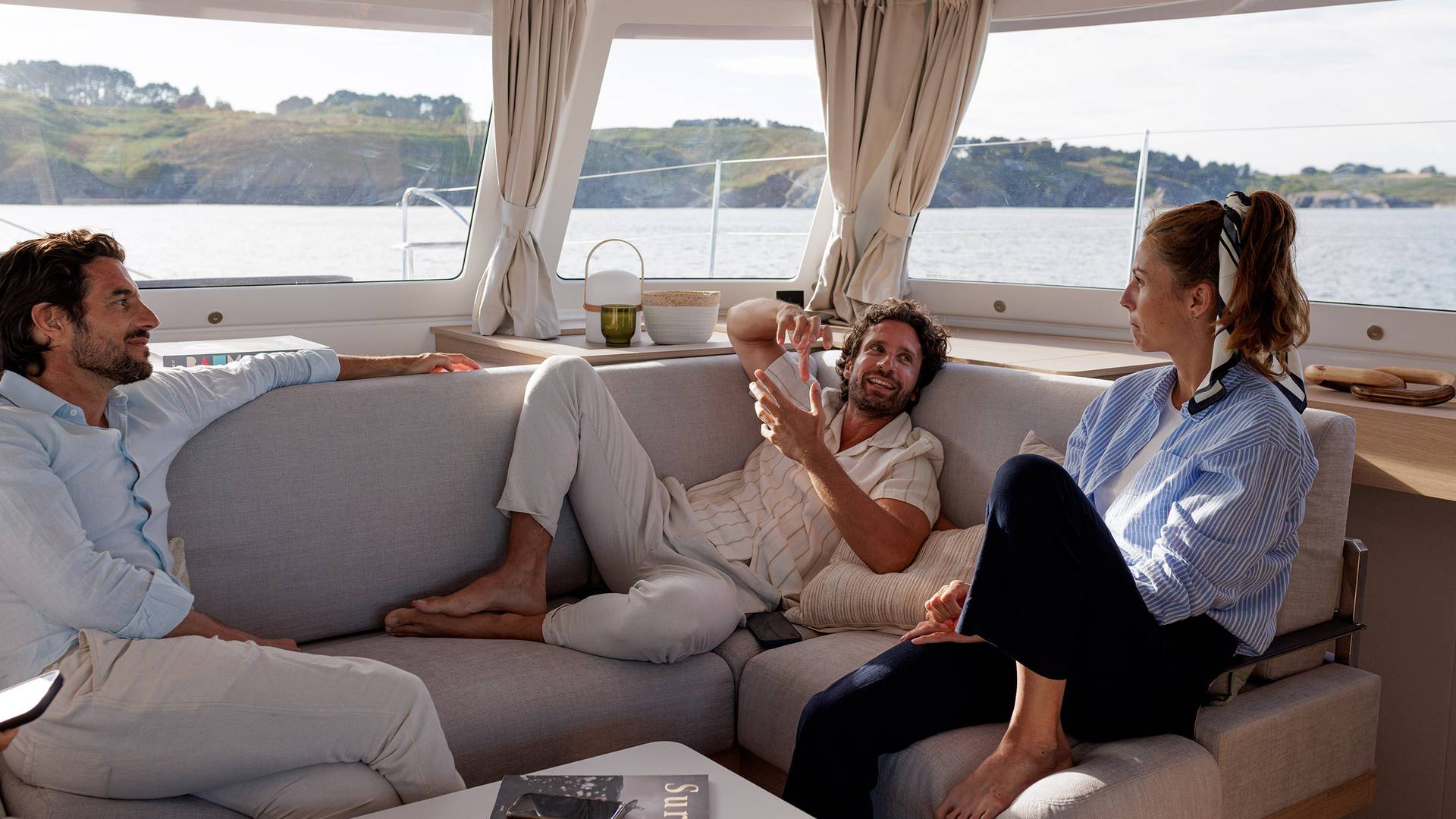 Fountaine-pajot-FP-48-sailing-catamaran-photo-interior-25