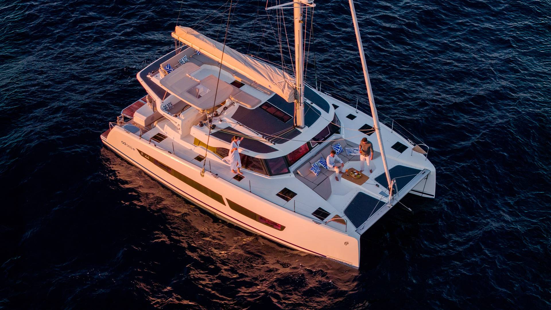 Fountaine-Pajot-FP44-Exterior-view-29-min