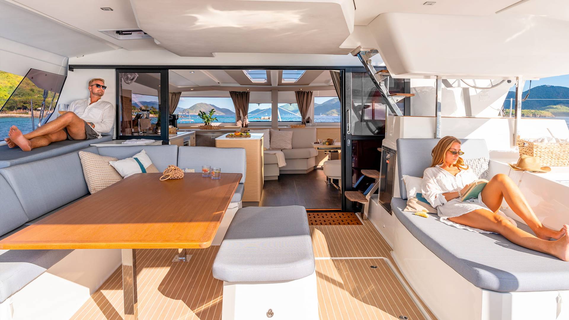 Fountaine-Pajot-FP51-interior-photos-001