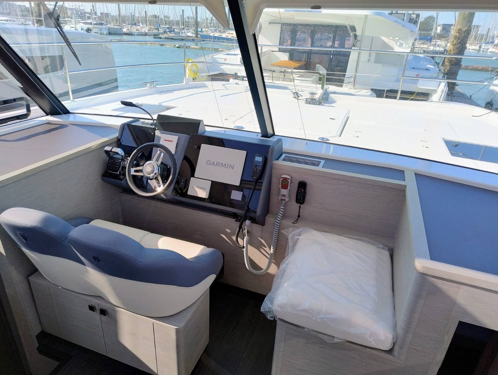 MY4-103-Inside (1)