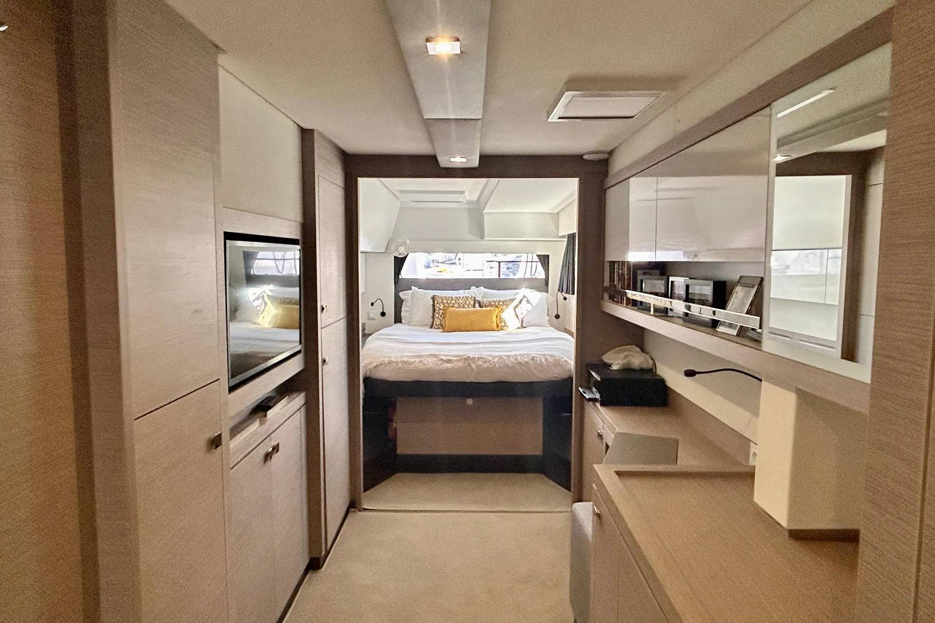 S47-140_Inside (10)