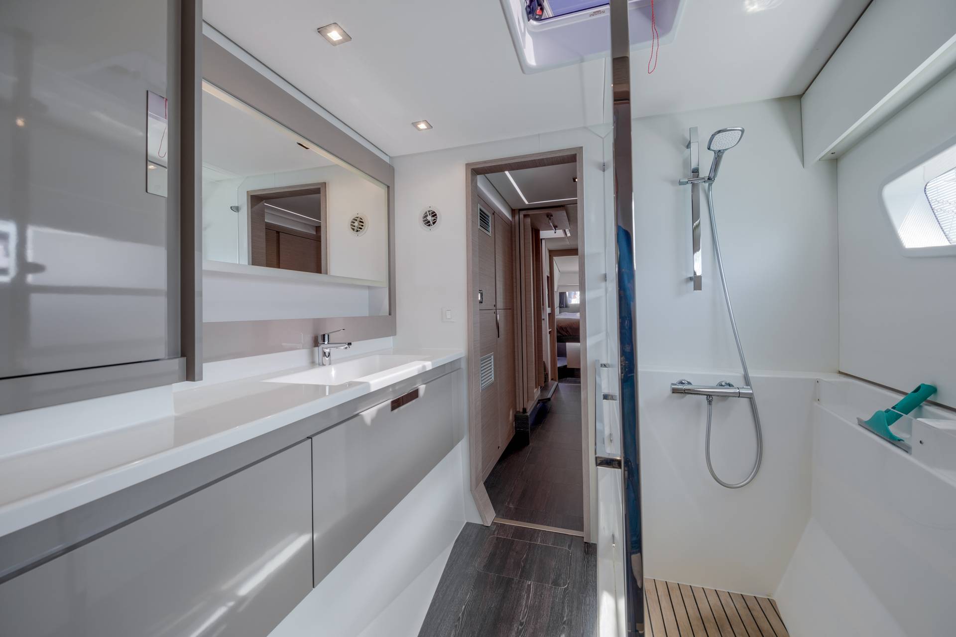 2-9 23 Owners Bathroom