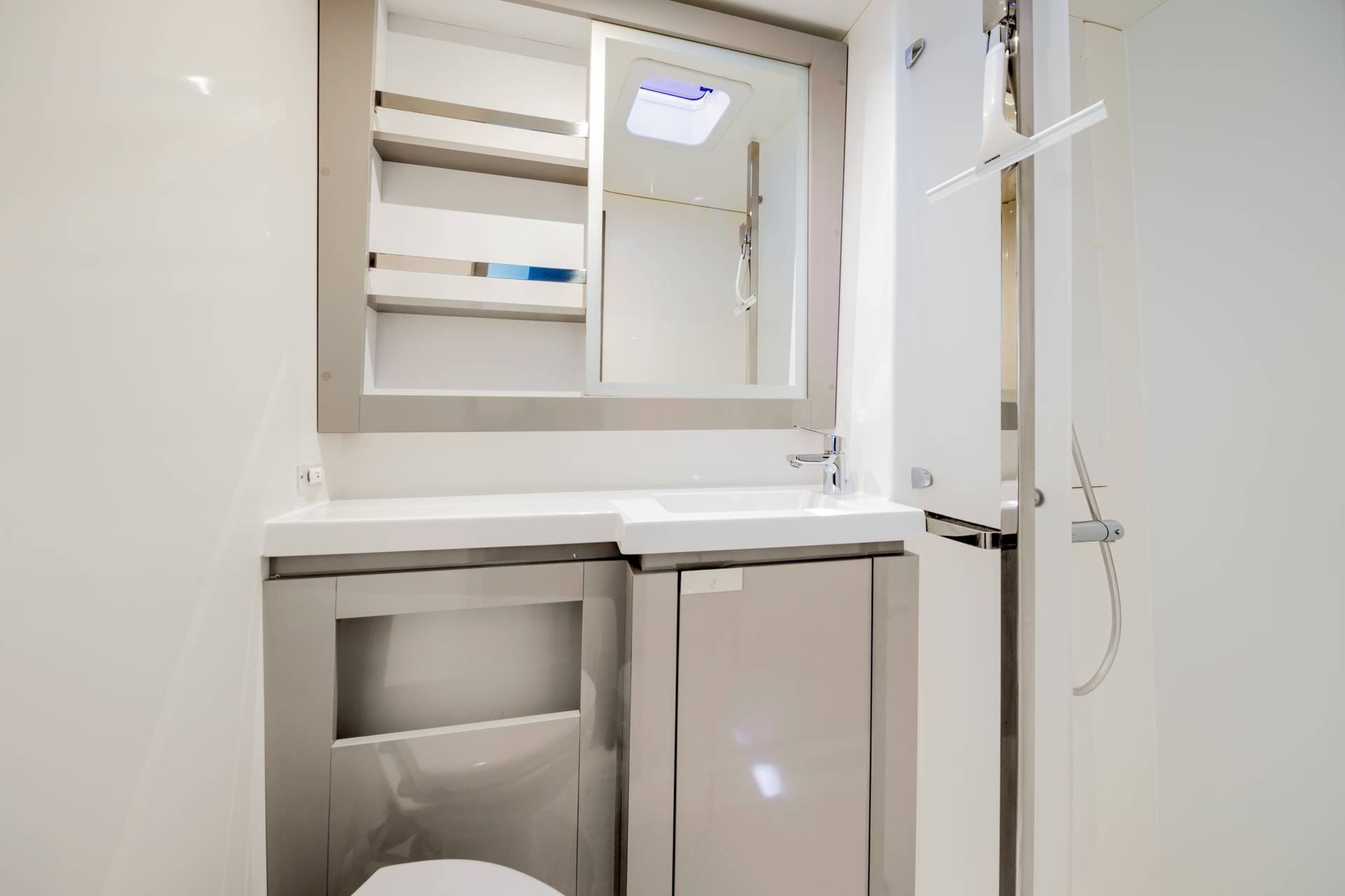 2-10 24 Guest Bath 1