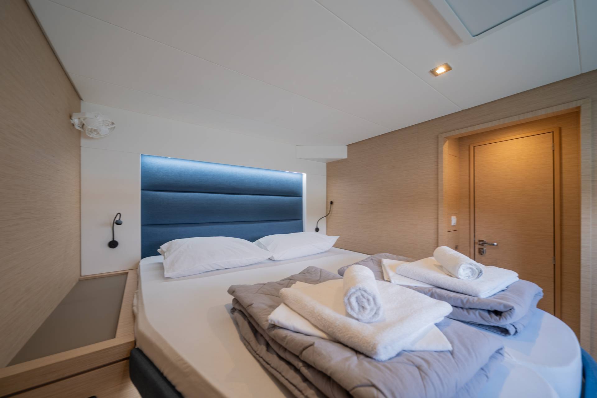 2-16Fountaine Pajot Tanna 47