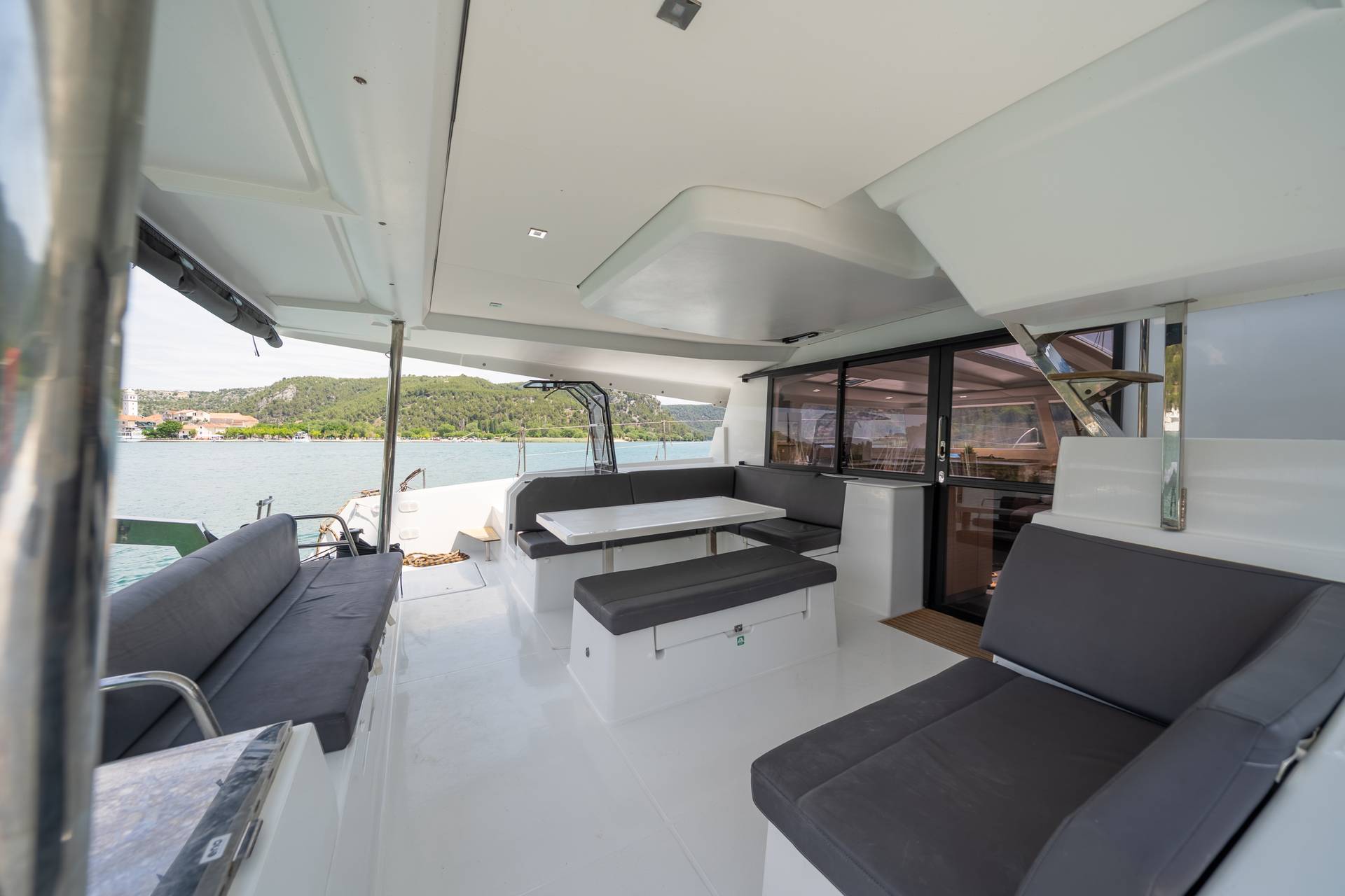 1-15Fountaine Pajot Tanna 47
