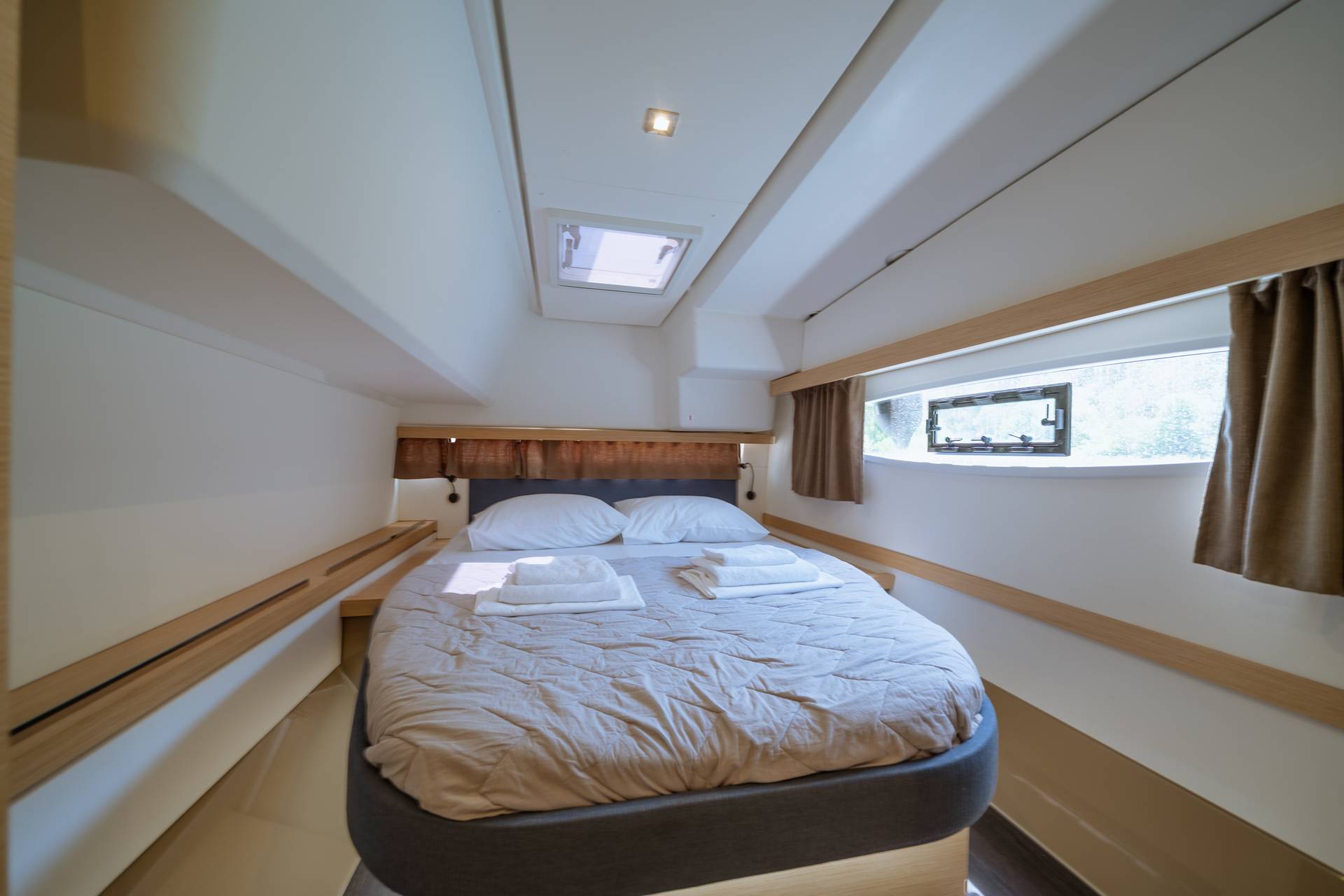 2-6Fountaine Pajot Isla 40 Skradin