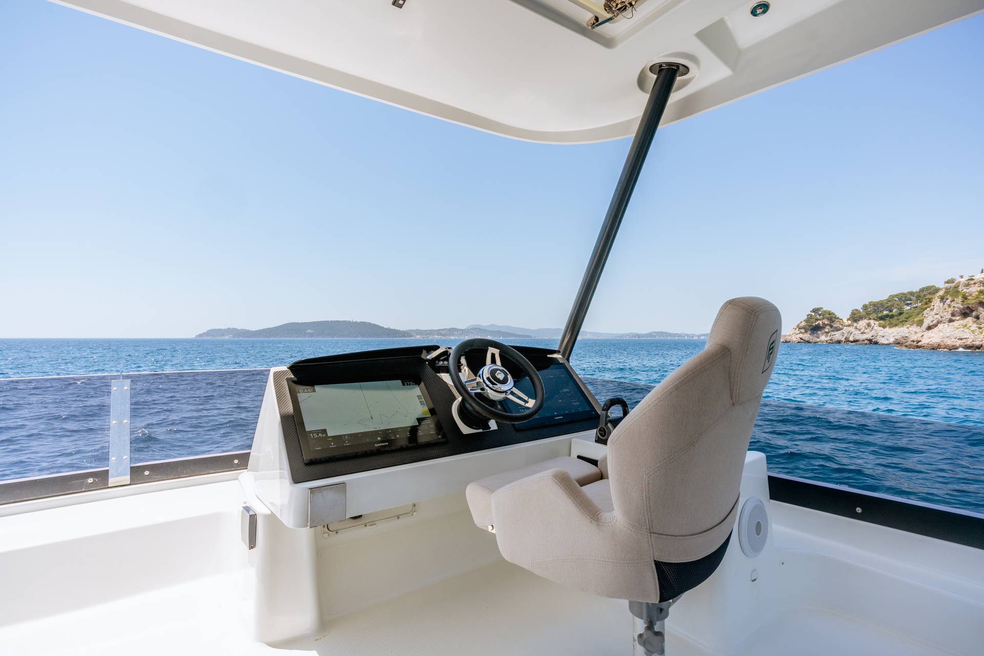 1-7Fountaine Pajot MY6