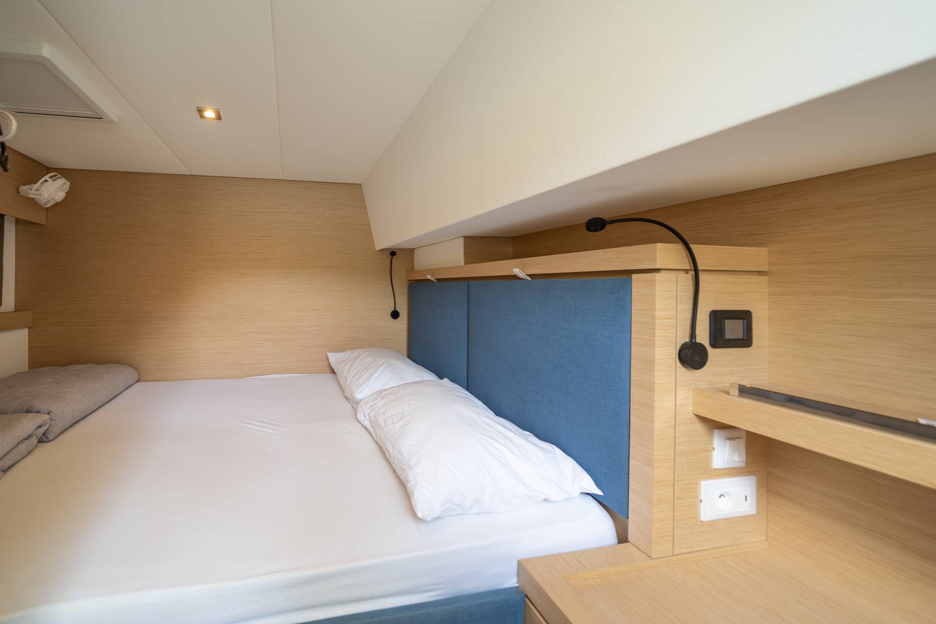 2-18Fountaine Pajot Tanna 47